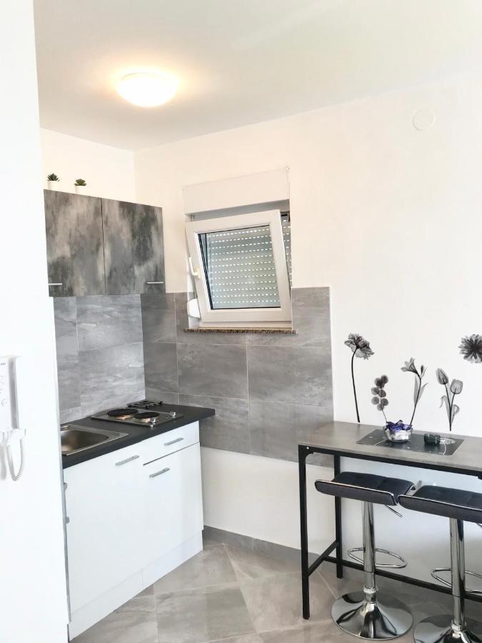 Studio Apartman Bruna-Liznjan, Medulin Dış mekan fotoğraf